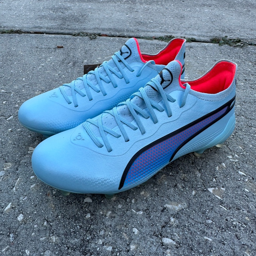 Puma King Ultimate FG/AG 107565 01 Women's Size 6.5